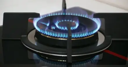 4 Tiêu chí vàng chọn bếp gas âm tiết kiệm gas, an toàn (Tư vấn A-Z)