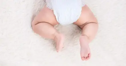 Tã dán sơ sinh: chọn size và độ thấm hút theo cân nặng bé