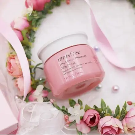 Review kem dưỡng Innisfree hoa anh đào: bí quyết cho da 'ngậm nước'