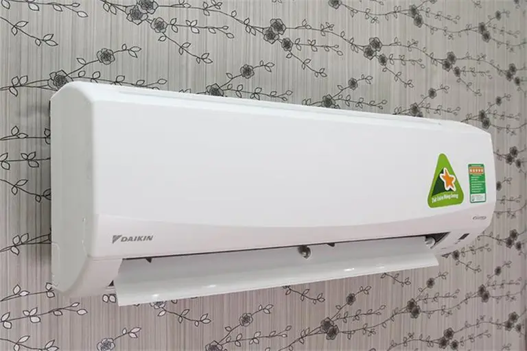 Điều hòa Daikin FTKC35NVMV 12000BTU inverter treo tường