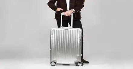 Cập nhật giá vali nhôm Rimowa mới nhất hiện nay